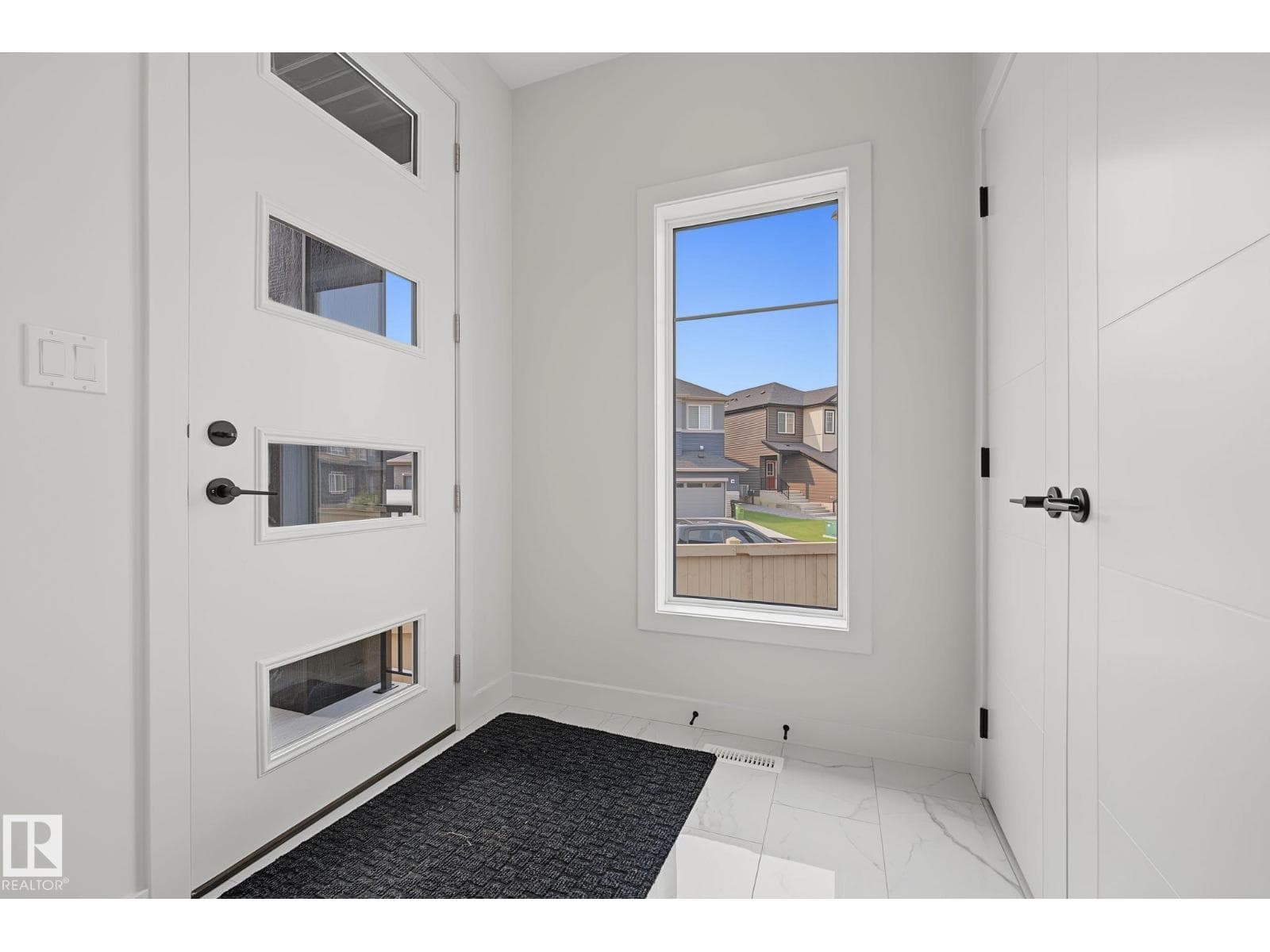 1061 GOLDFINCH WY NW — photo 3