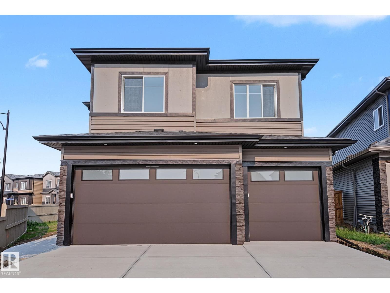 1061 GOLDFINCH WY NW