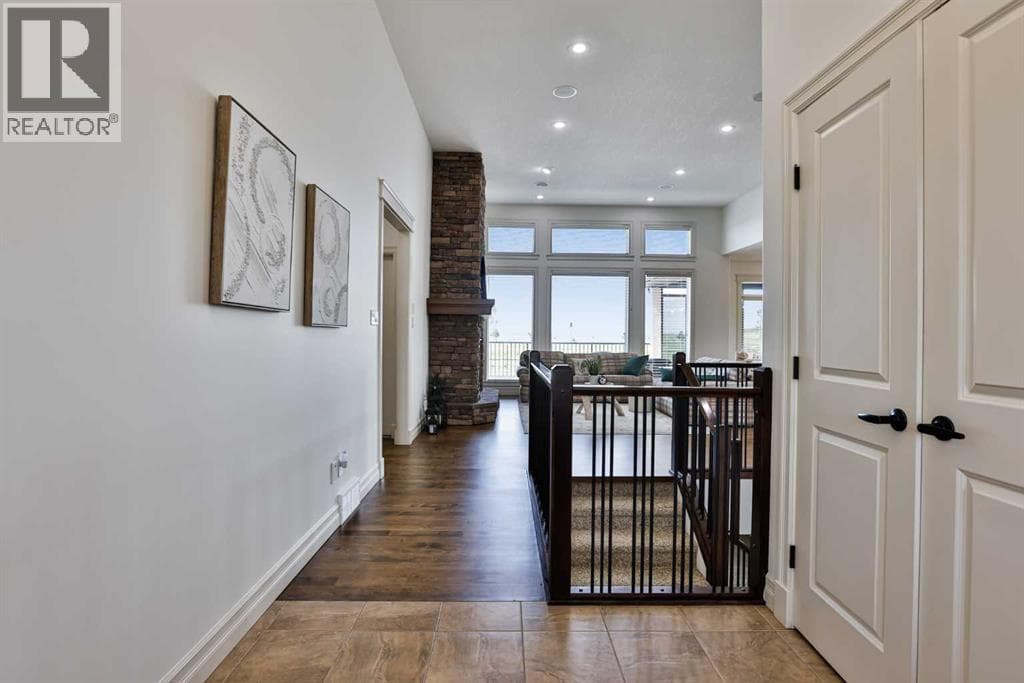 642 Canyonview Landing W — photo 2