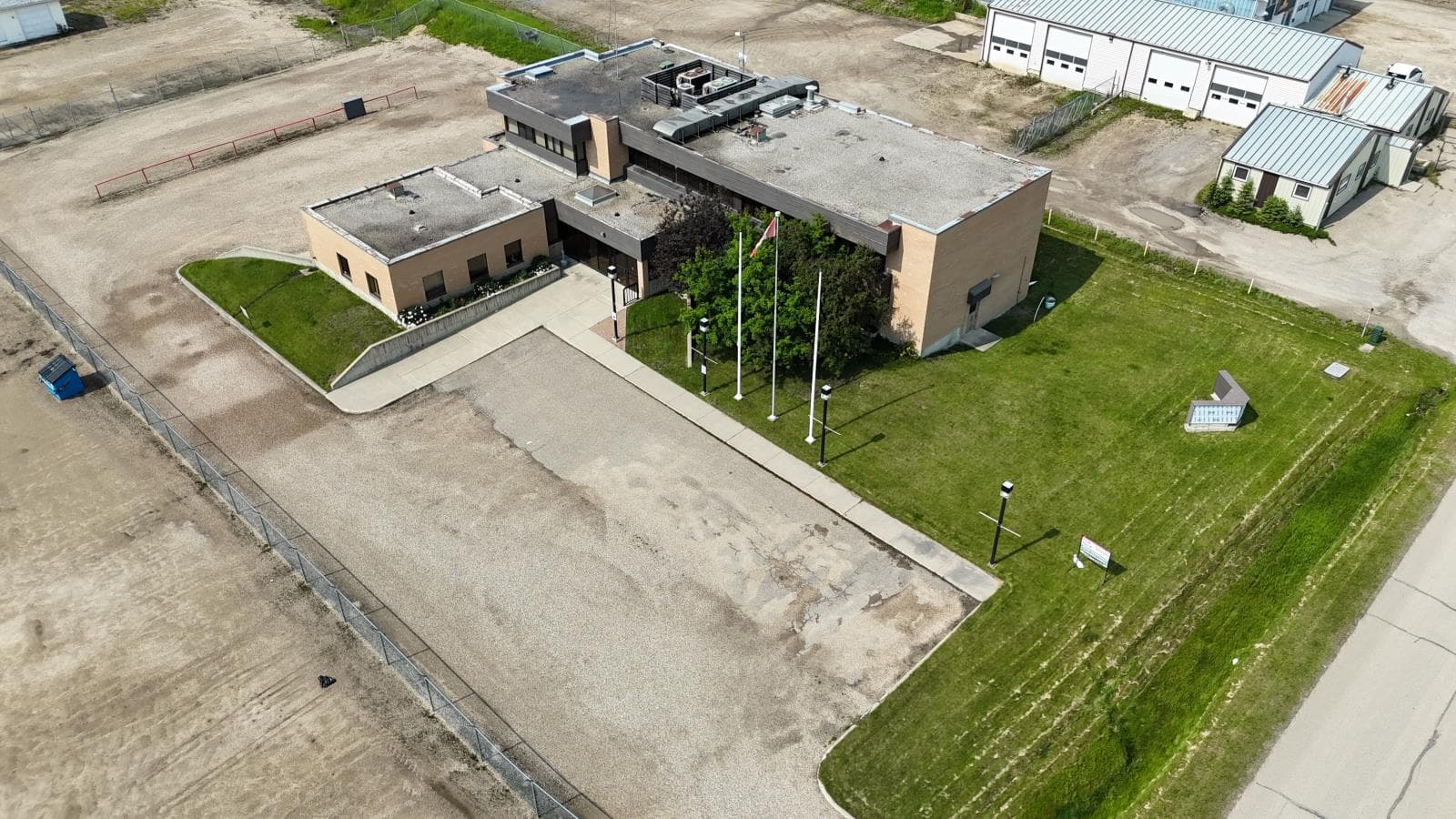 5516 Industrial rd — photo 4