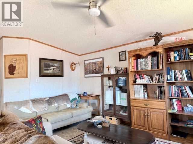 #101, 4819 51 Avenue — photo 4