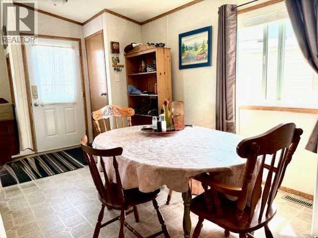 #101, 4819 51 Avenue — photo 3