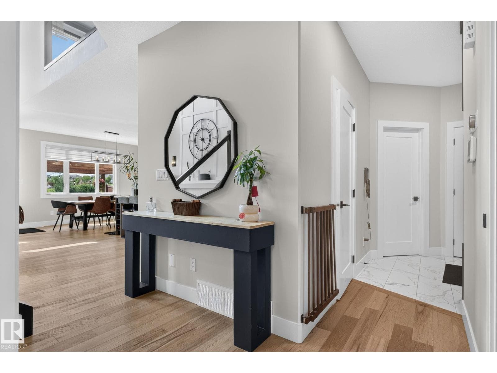 147 HENDERSON LI — photo 2