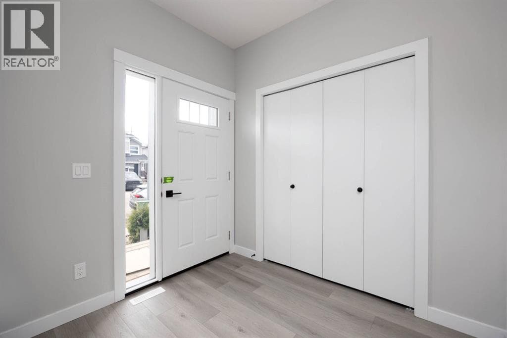 185 Dafoe Way — photo 2