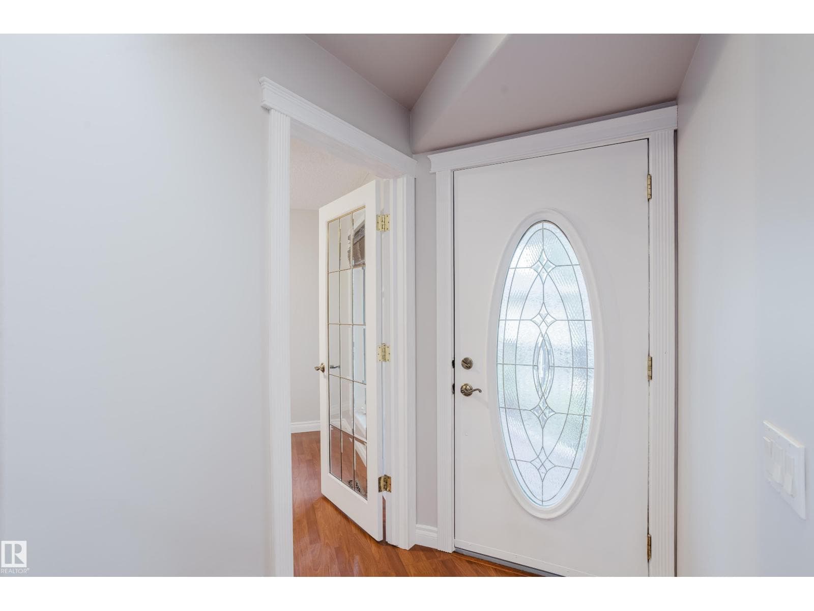 611 Hooke CO NW — photo 3