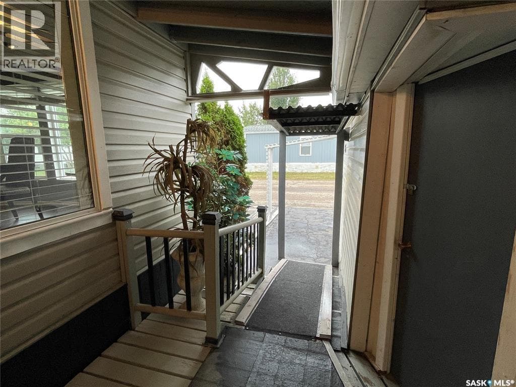 65 1035 Boychuk DRIVE — photo 3