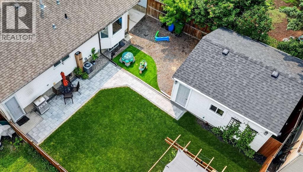 1820 Lysander Crescent SE — photo 3