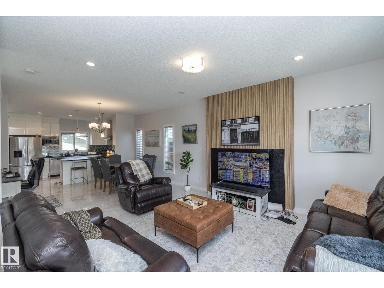 3506 48 AV — photo 3