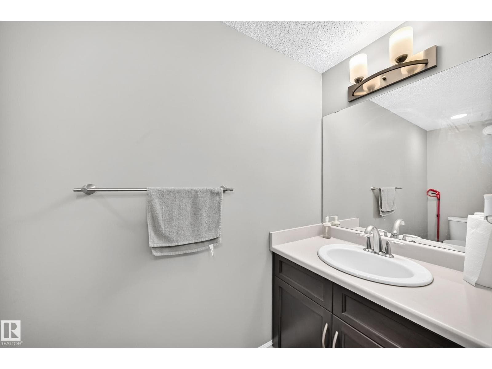 10 415 clareview Rd NW NW NW — photo 5