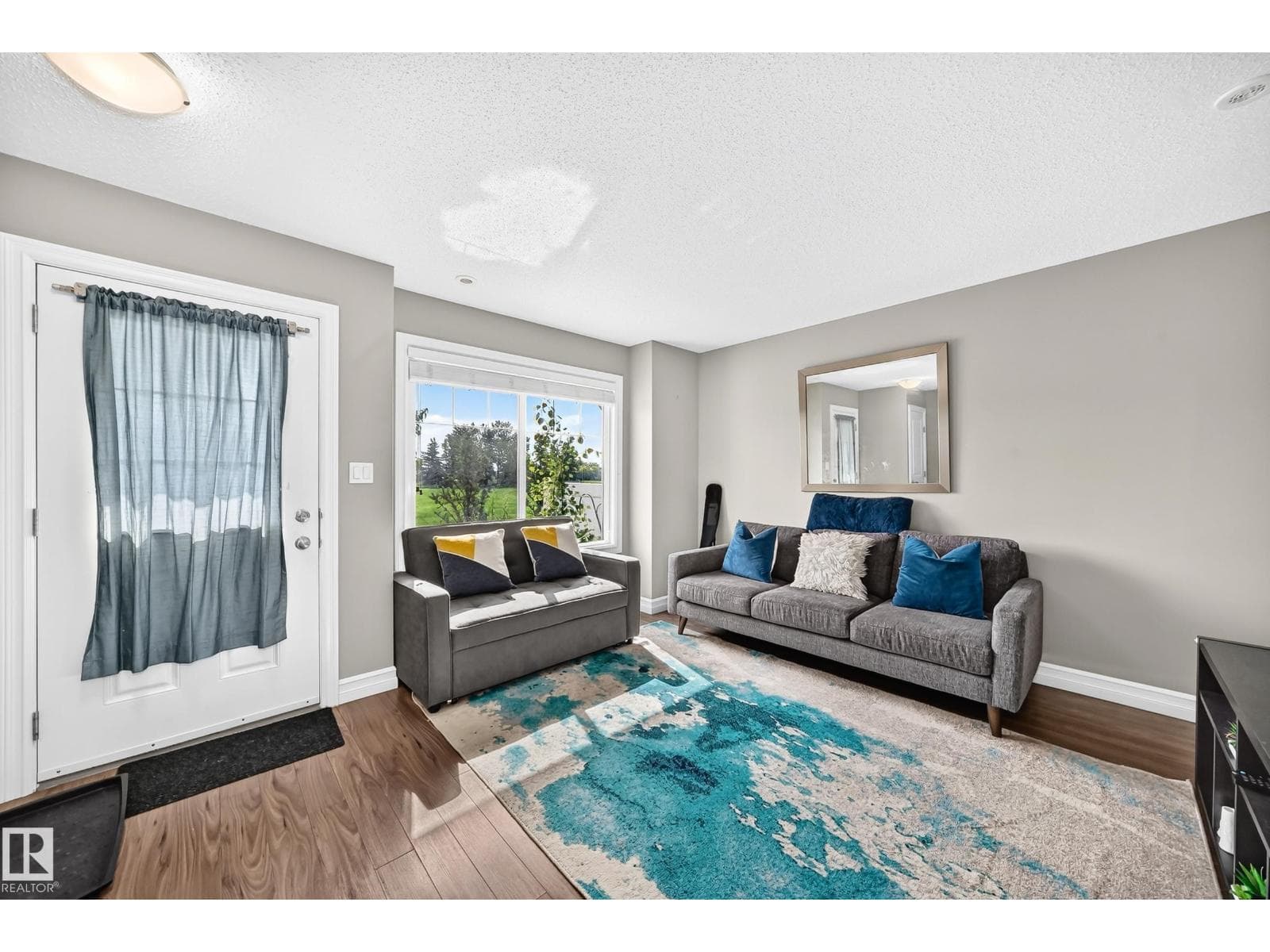 10 415 clareview Rd NW NW NW — photo 4