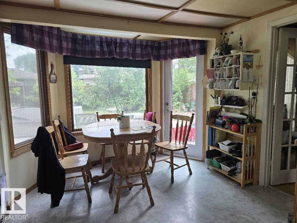 79 GARIEPY CR NW — photo 4
