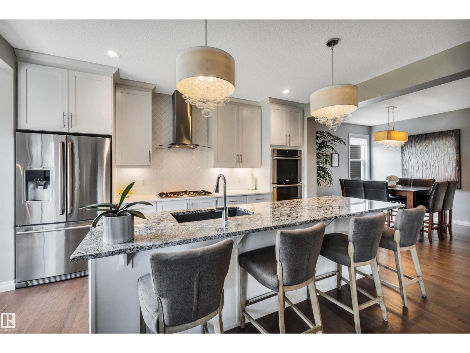1239 DANIELS CR SW — photo 4