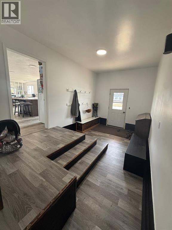 10202 99 Ave — photo 3