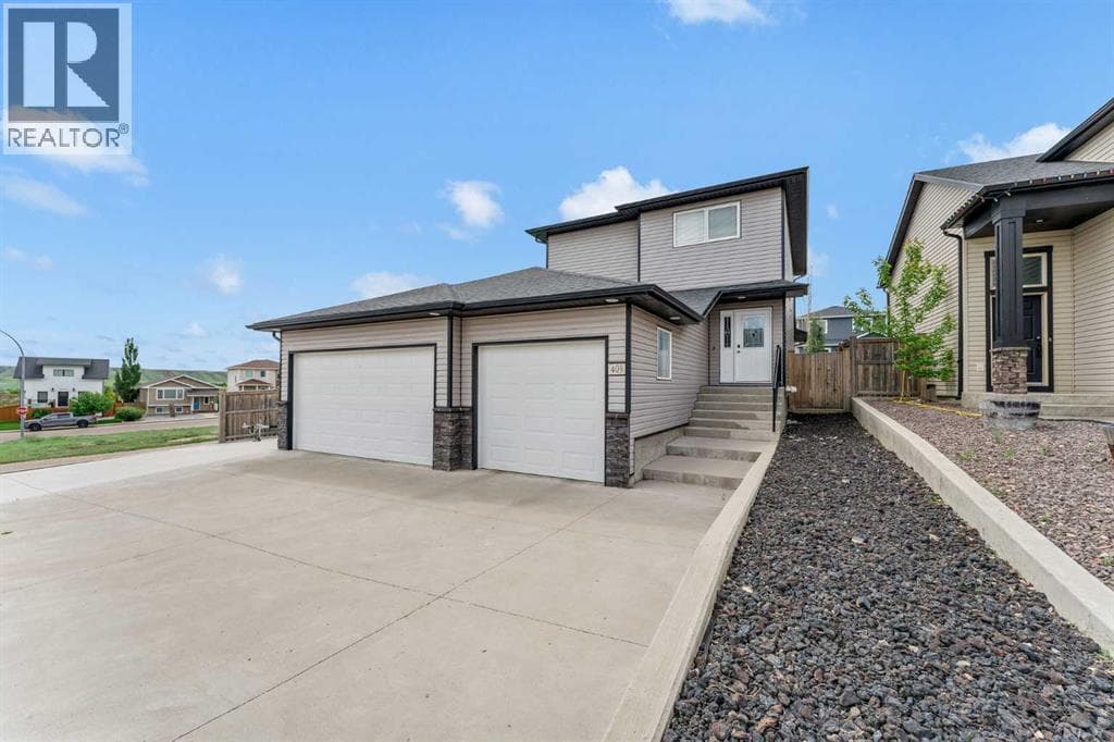 409 Ranchview Road NE — photo 2