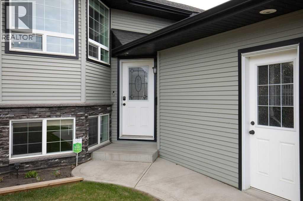 124 Vincent Close — photo 3