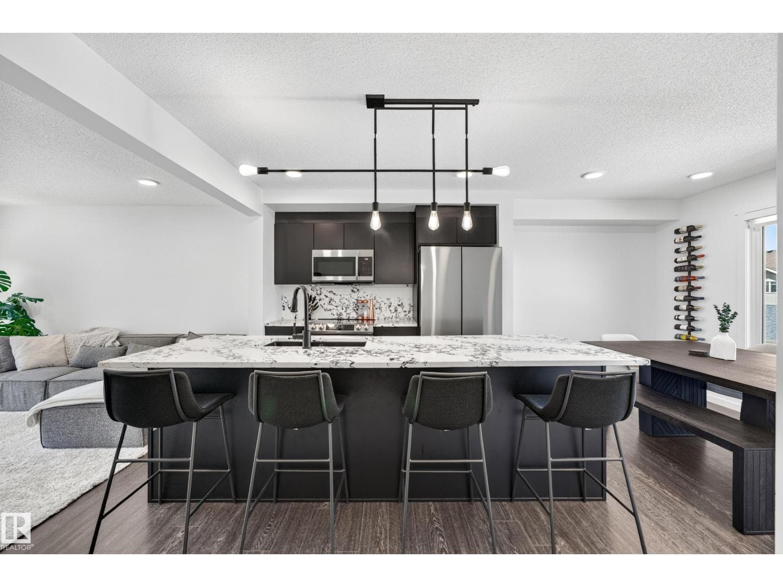 #13 850 Secord BV NW