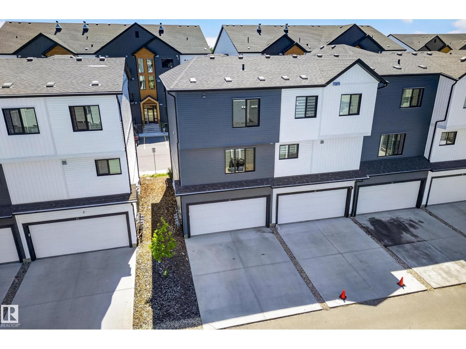 #13 850 Secord BV NW — photo 4