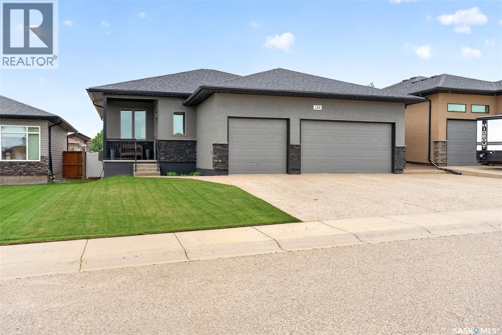 124 Everton CRESCENT — photo 2