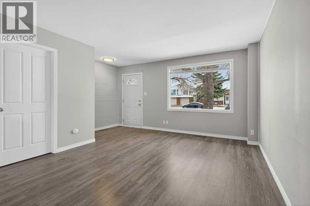 303, 2211 19 Street NE — photo 2