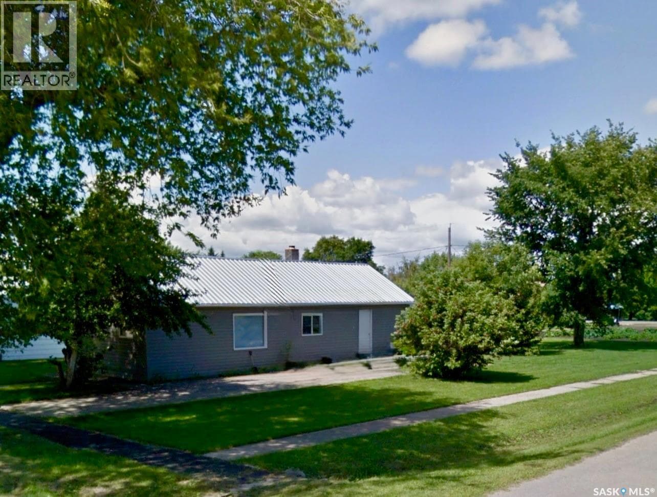200 2nd STREET N