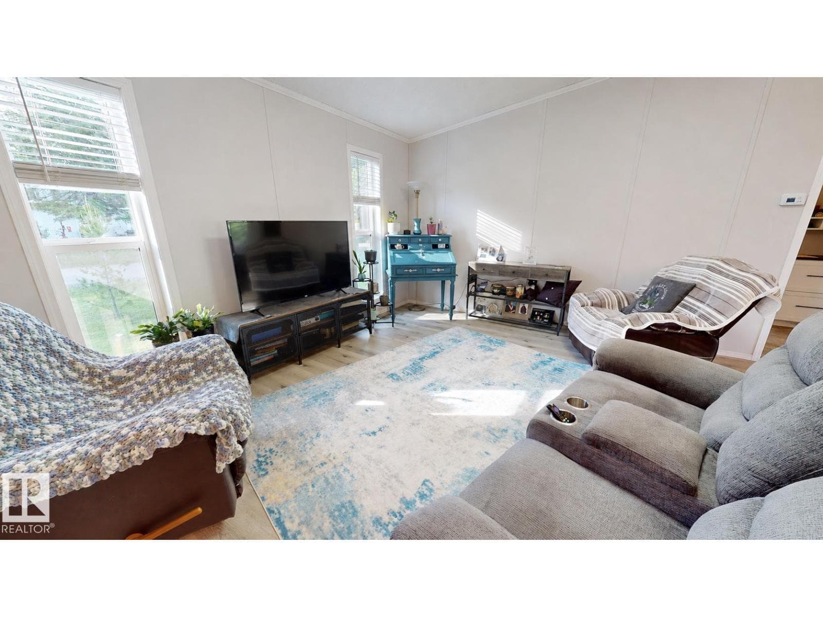 4707 52A ST — photo 2