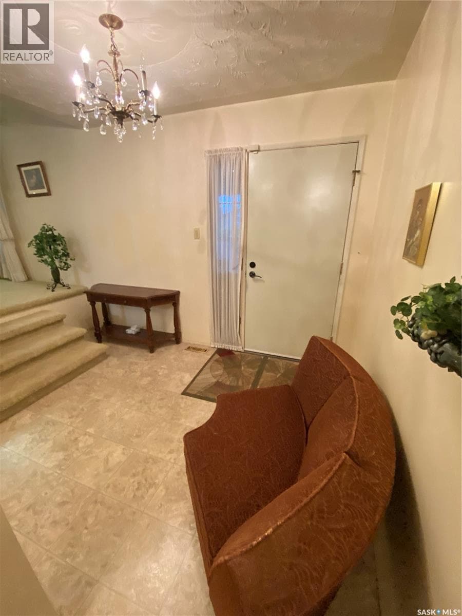 348 Wellington Park ROAD — photo 3