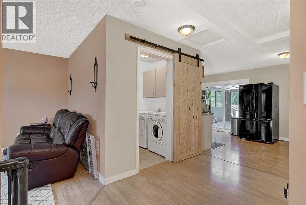 7306 99 Street — photo 3
