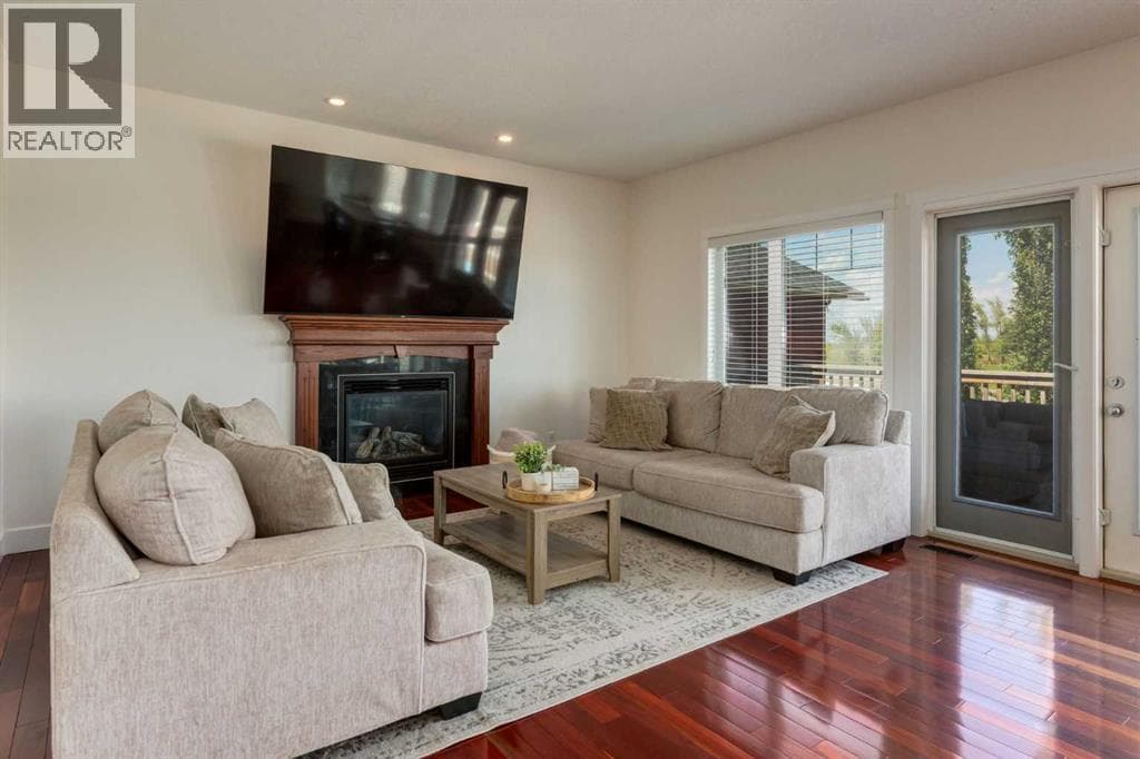 156 CAMDEN Court — photo 4