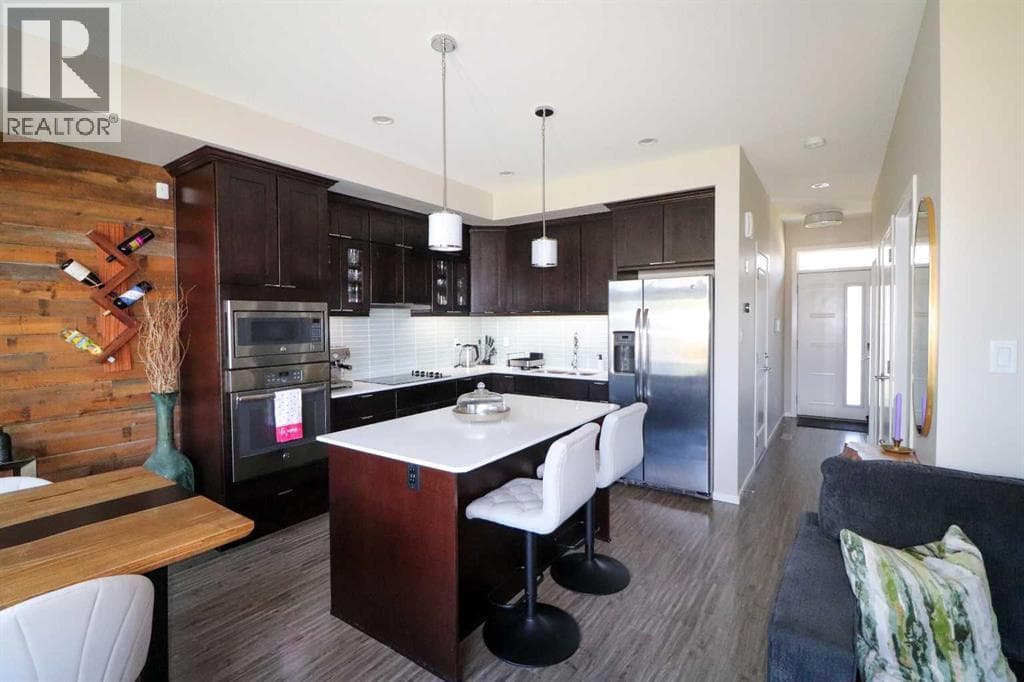 4, 442 Highlands Boulevard W — photo 4