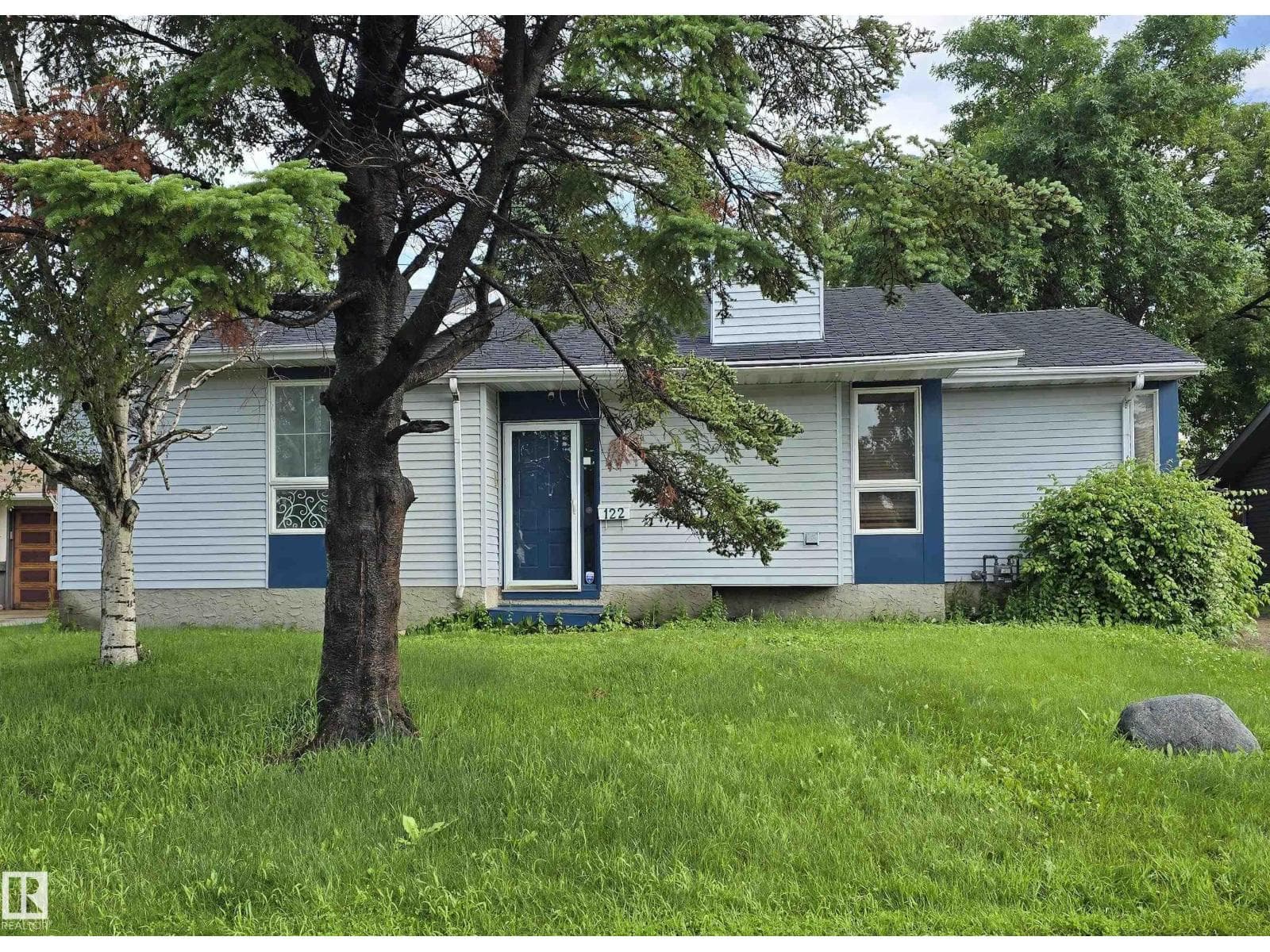 122 HARRISON DR NW — photo 2