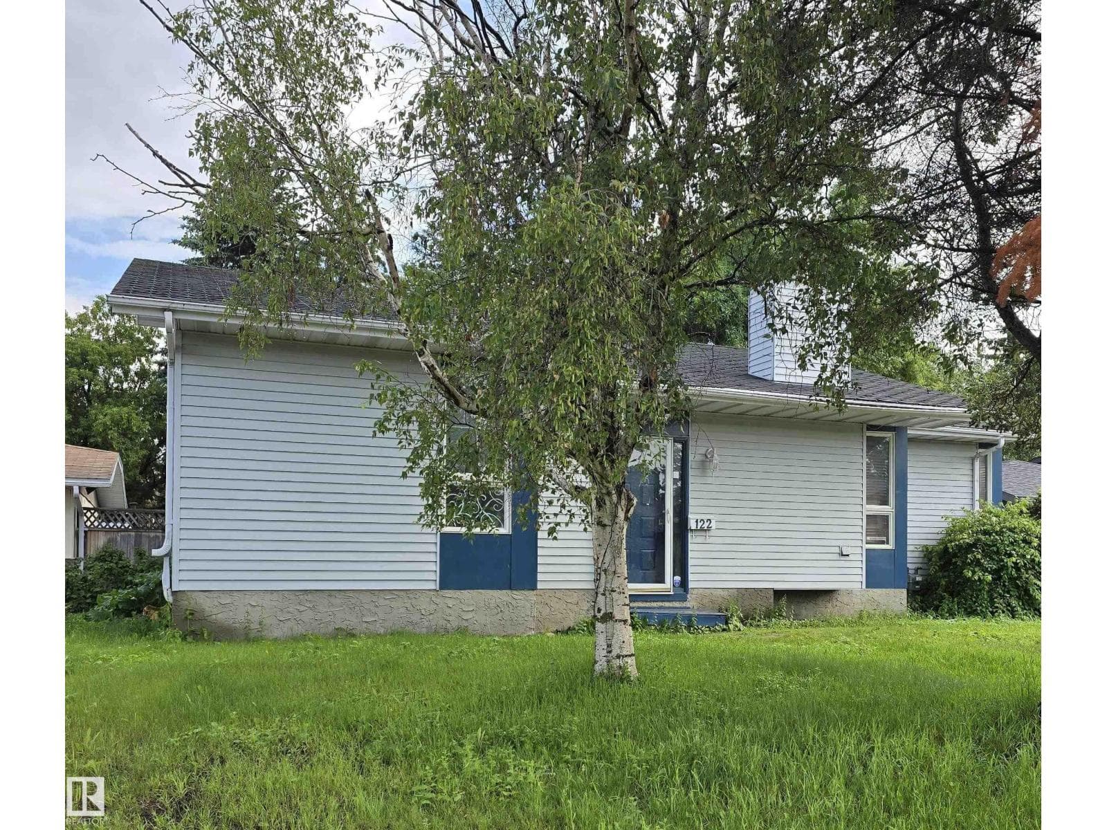 122 HARRISON DR NW — photo 3