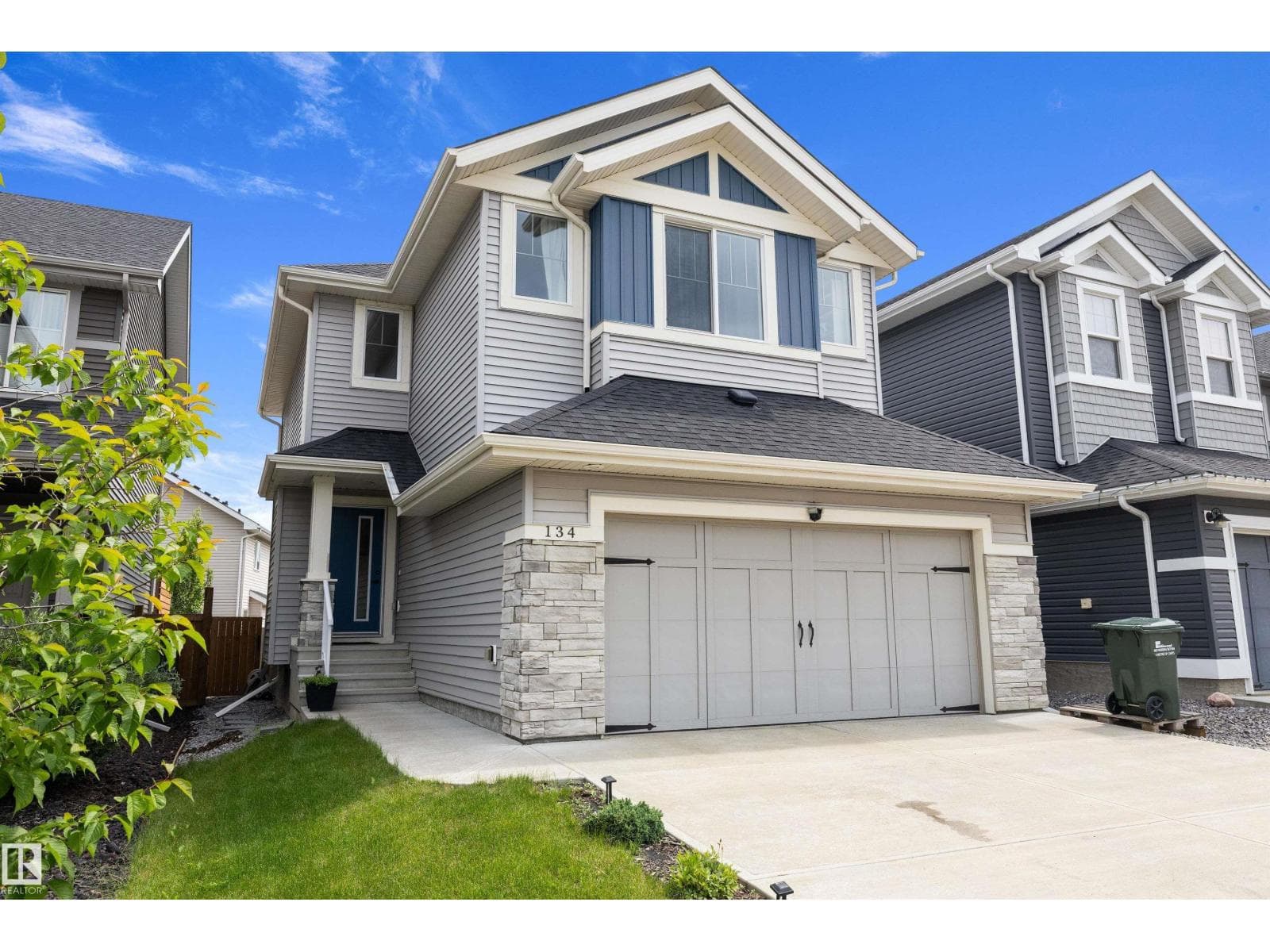 134 AMBLESIDE WY