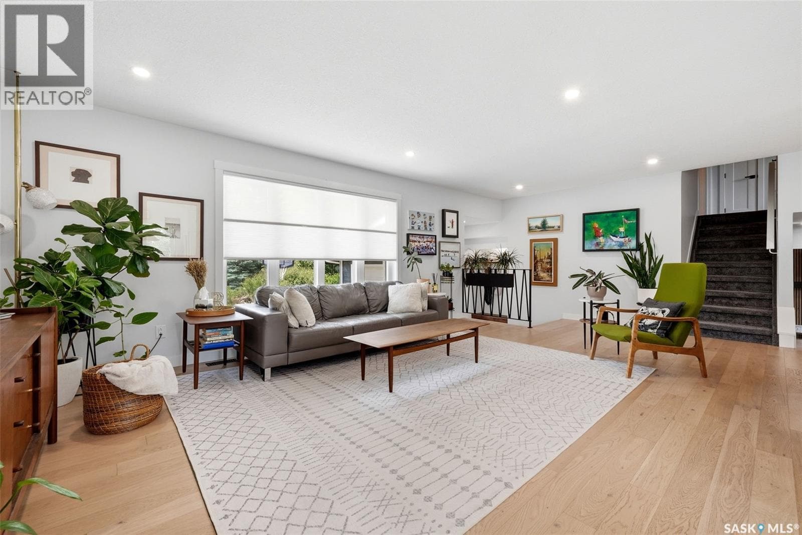 208 Habkirk DRIVE — photo 3