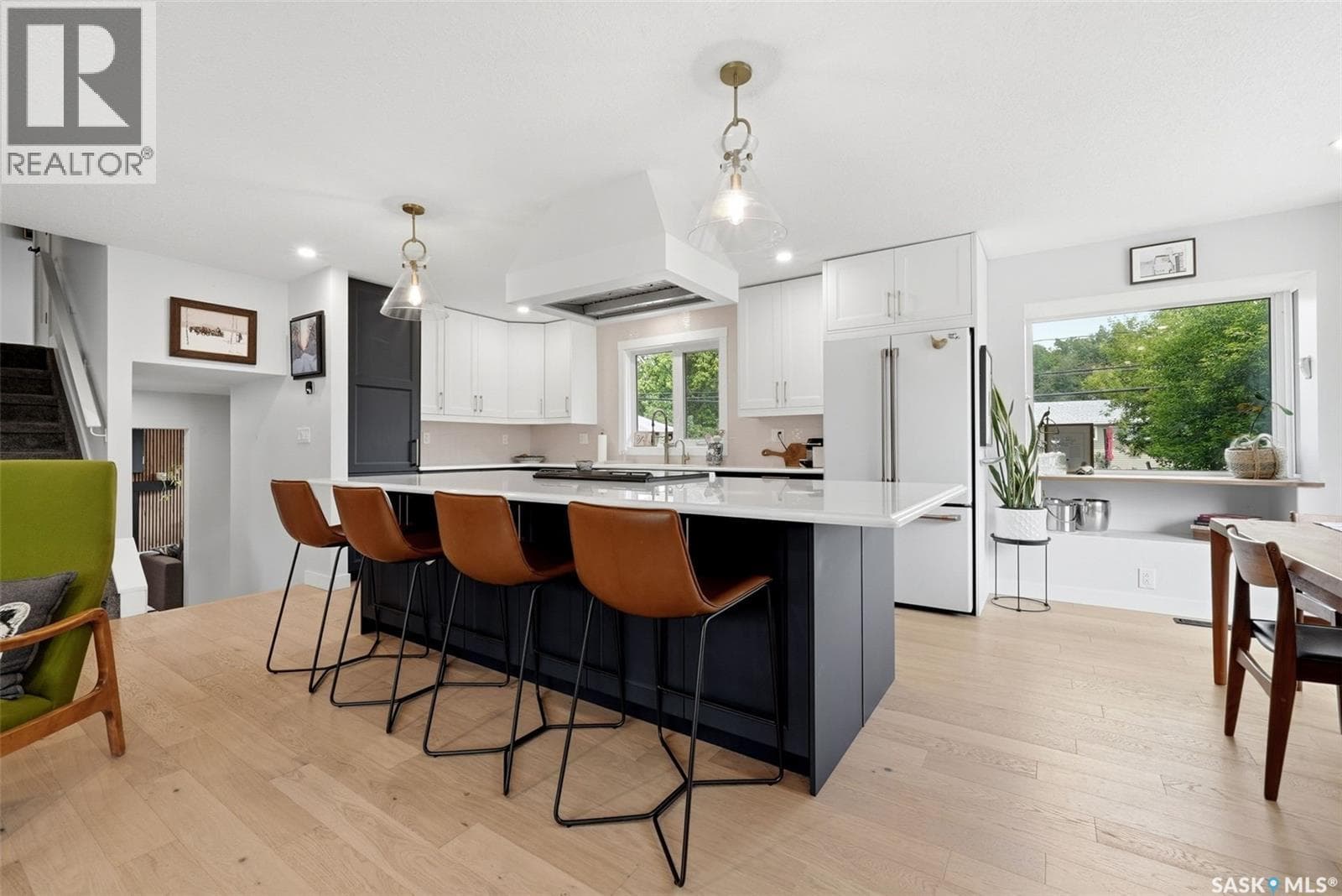 208 Habkirk DRIVE — photo 5
