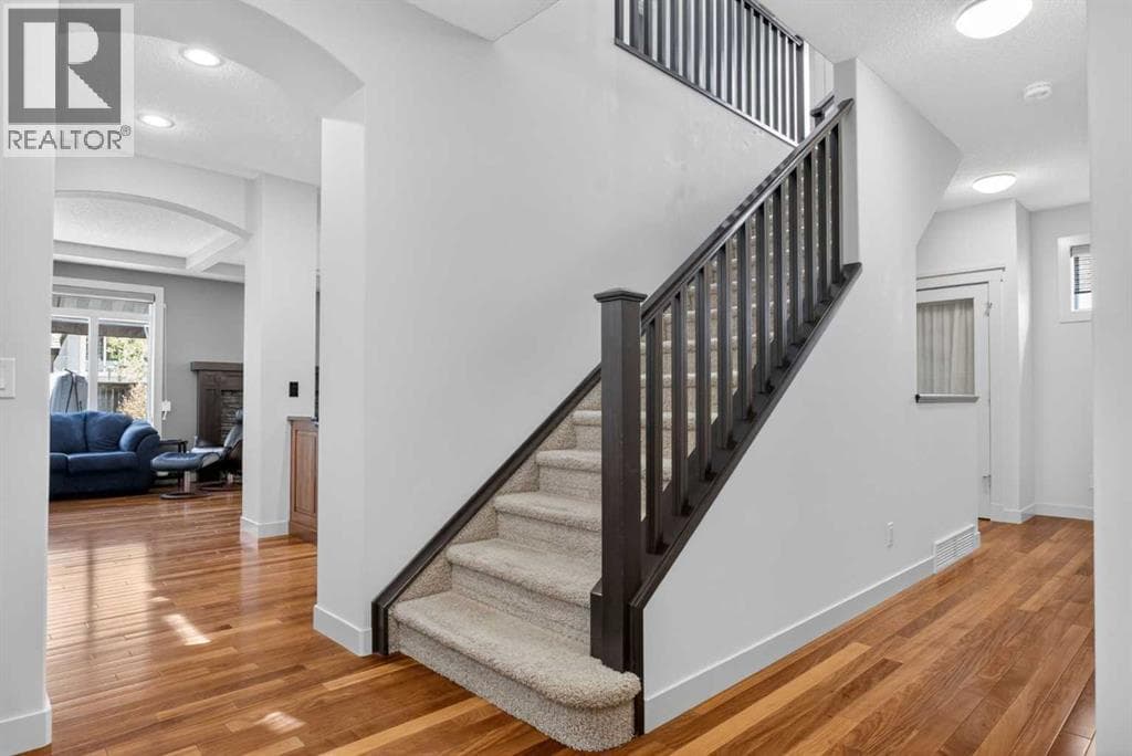 30 Cranarch Circle SE — photo 4