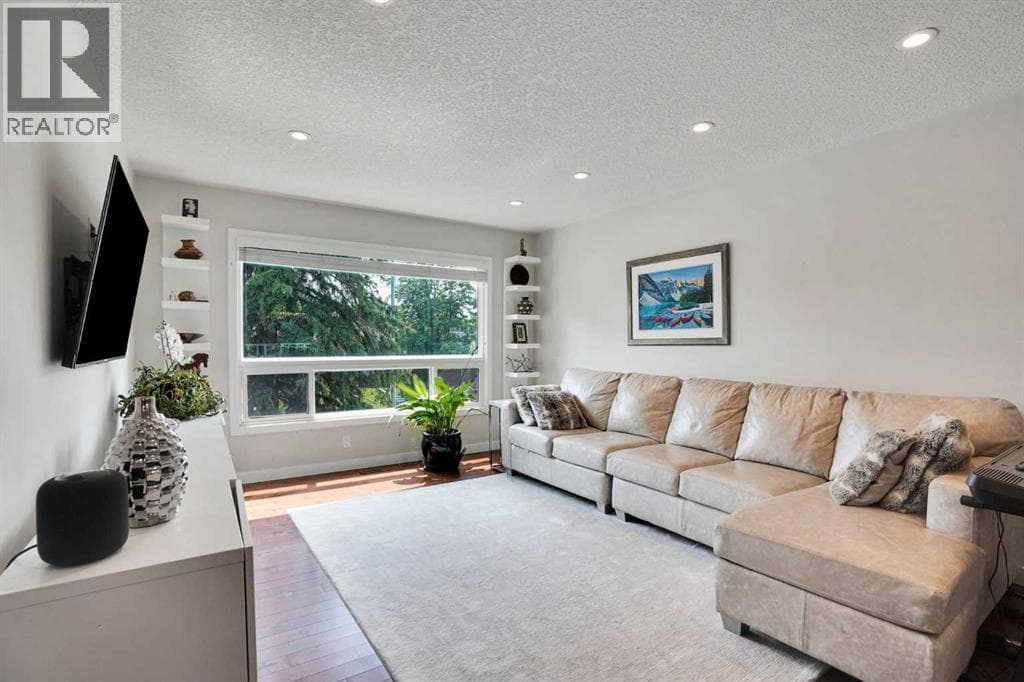 5212 Valiant Drive NW — photo 4
