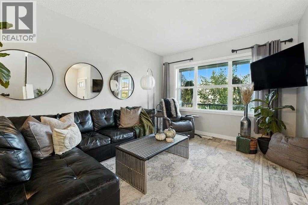 1318 Legacy Circle SE — photo 4