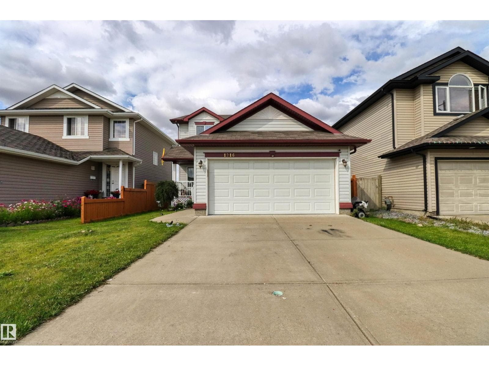 1216 37C AV NW NW