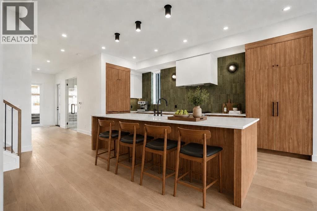 710 Bridge Crescent NE — photo 5