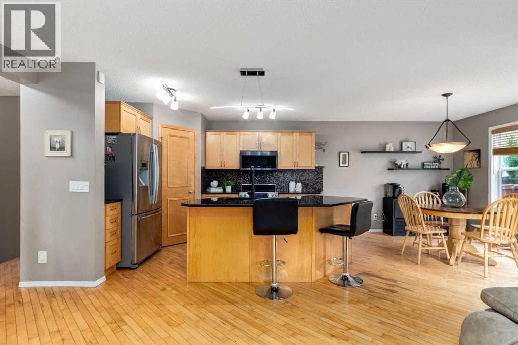 156 Tuscany Meadows Close NW — photo 4