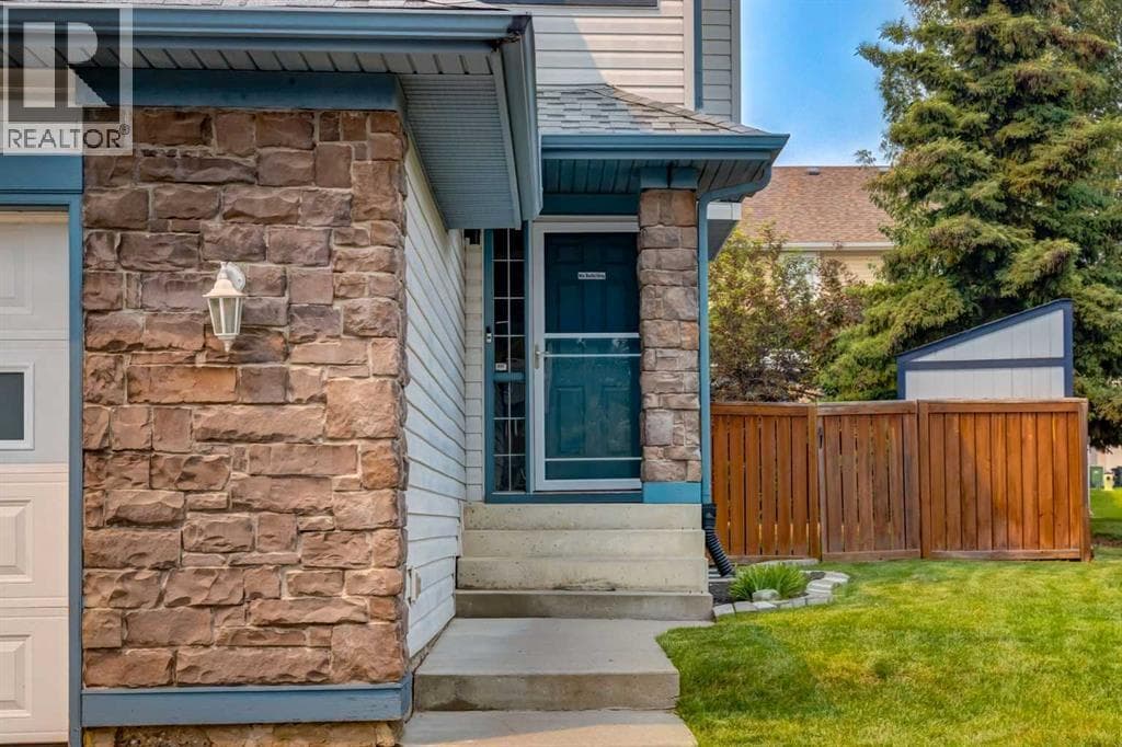 156 Tuscany Meadows Close NW — photo 2