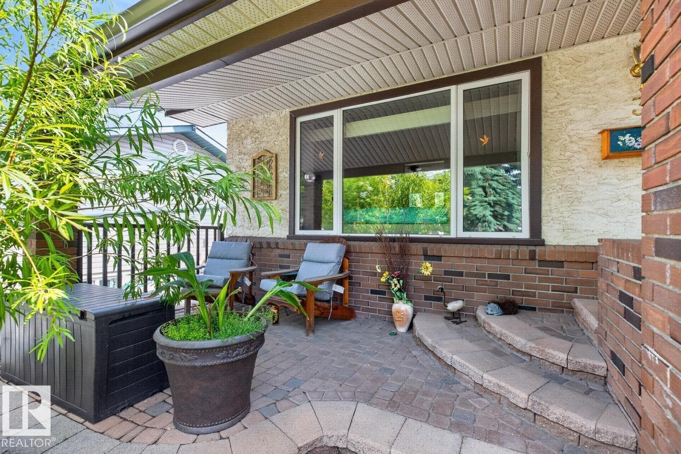 3 HUMMINGBIRD CO — photo 2