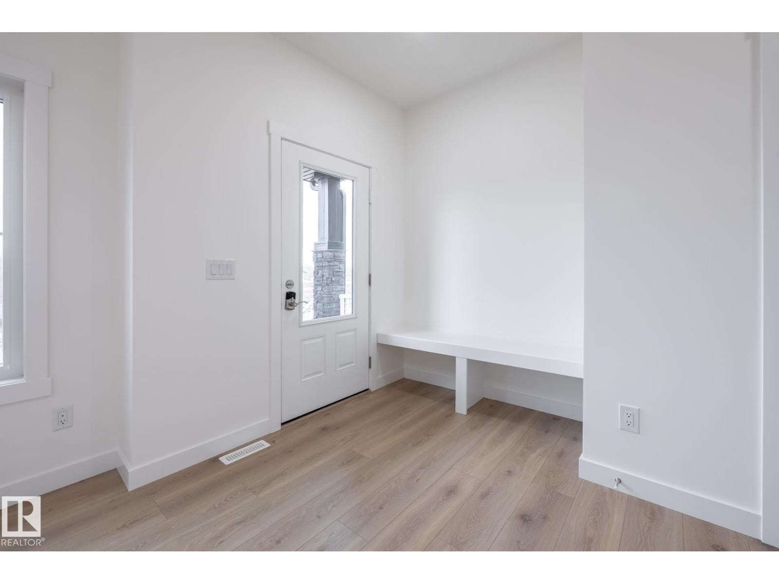 235 157 AV NE — photo 4