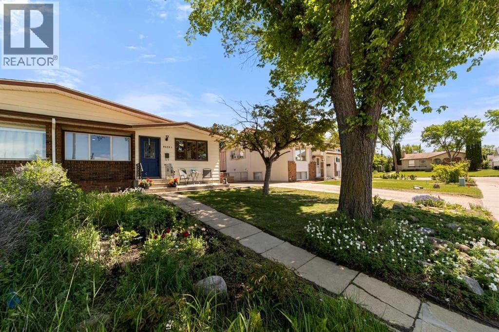 3609 A 66a Street — photo 2