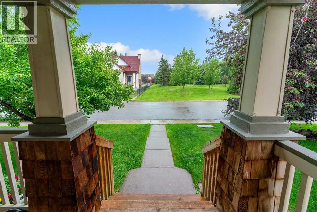 12 Copperfield Rise SE — photo 3
