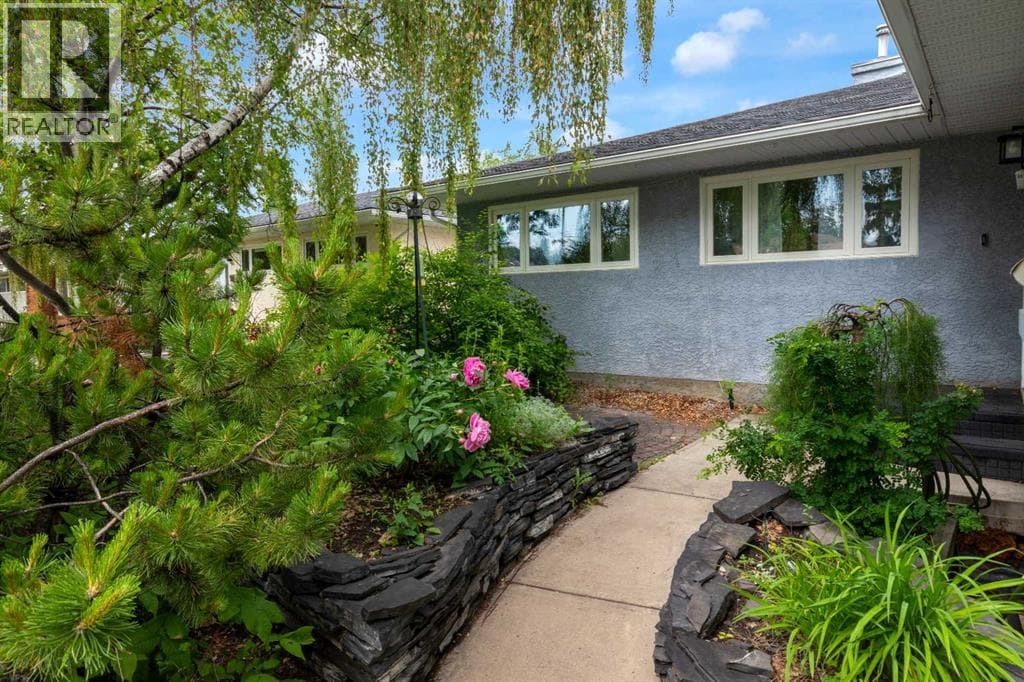 47 Hillgrove Drive SW — photo 4