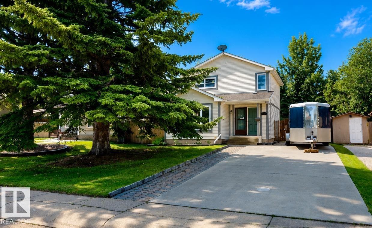 137 Greenwood DR