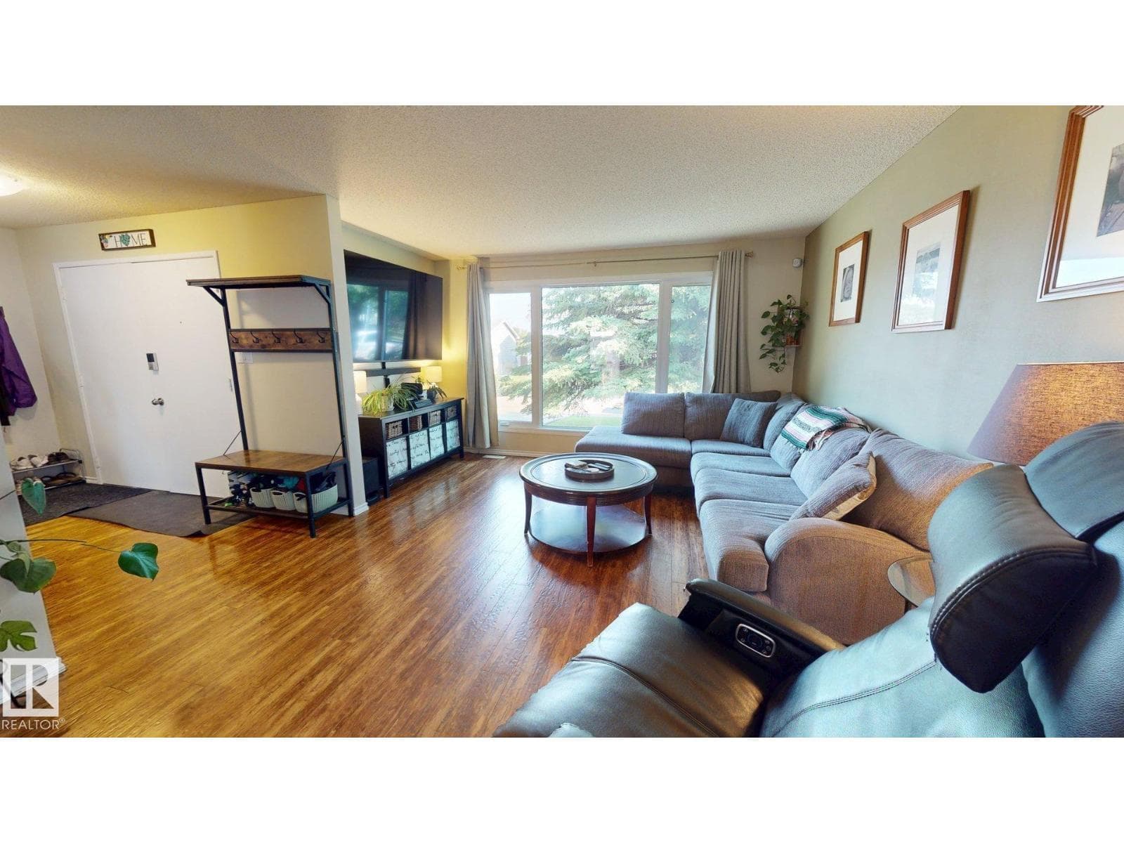 137 Greenwood DR — photo 4