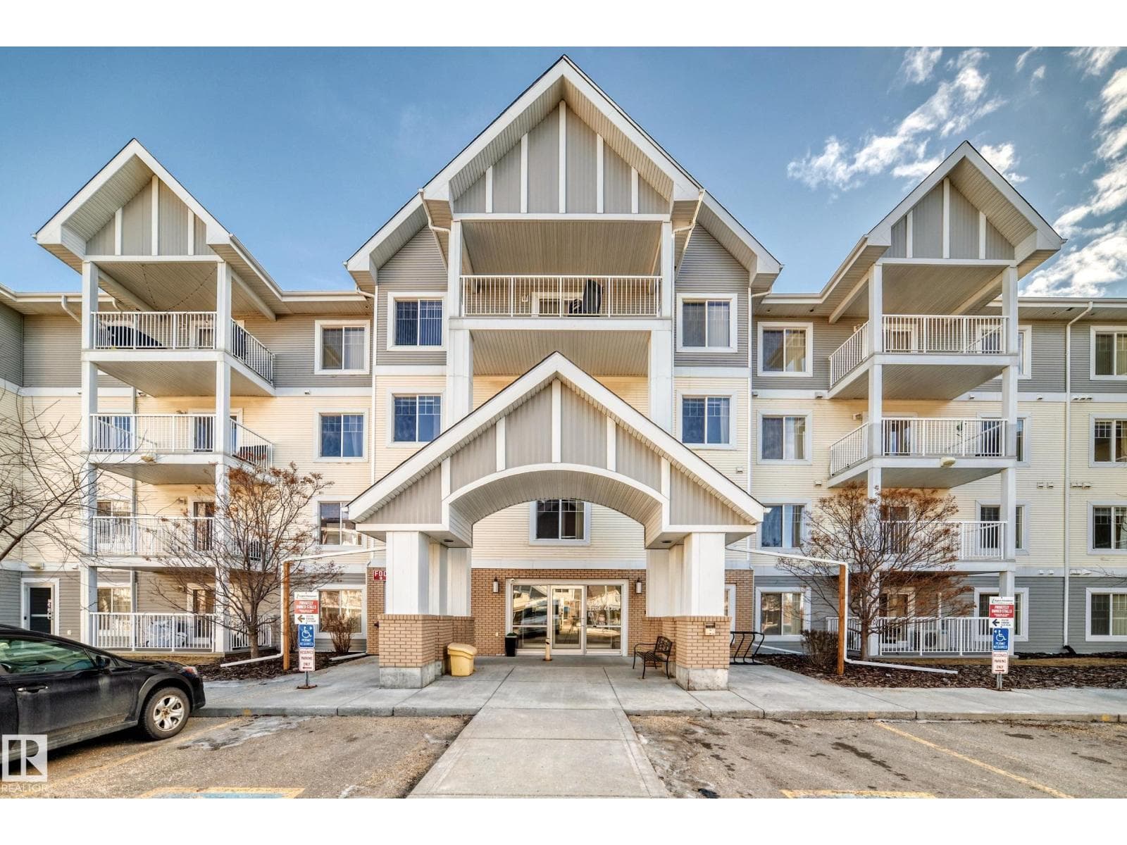 #208 2204 44 Ave NW