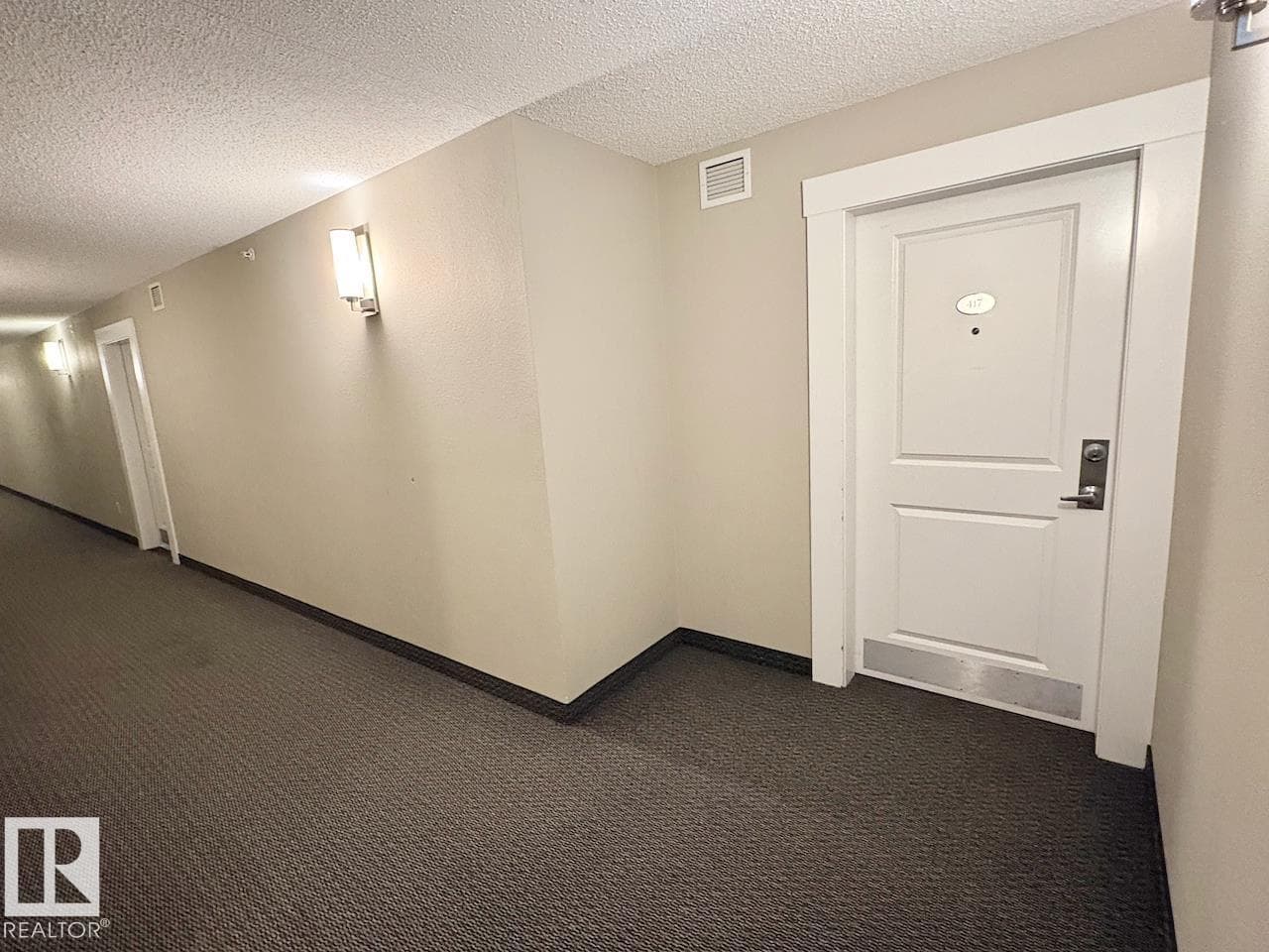 #417 5404 7 AV SW — photo 5
